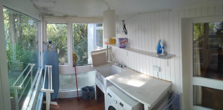 Large holiday rental in Glasgow neighborhood with well equipped utility room for all your cleaning needs