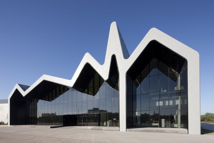 The Riverside Museum of Transport and Travel by Villa in Scotland
