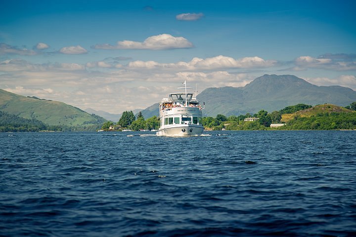 Unwind with Water-Based Activities with Loch Lomond Boat Tours