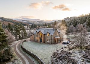 The Ultimate Christmas 2026 Family Reunion Luxury Group Accommodation in Milngavie
